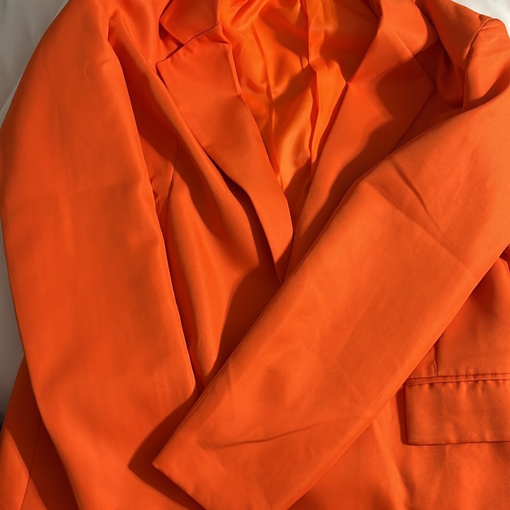 Blazer - Picture 5 of 5